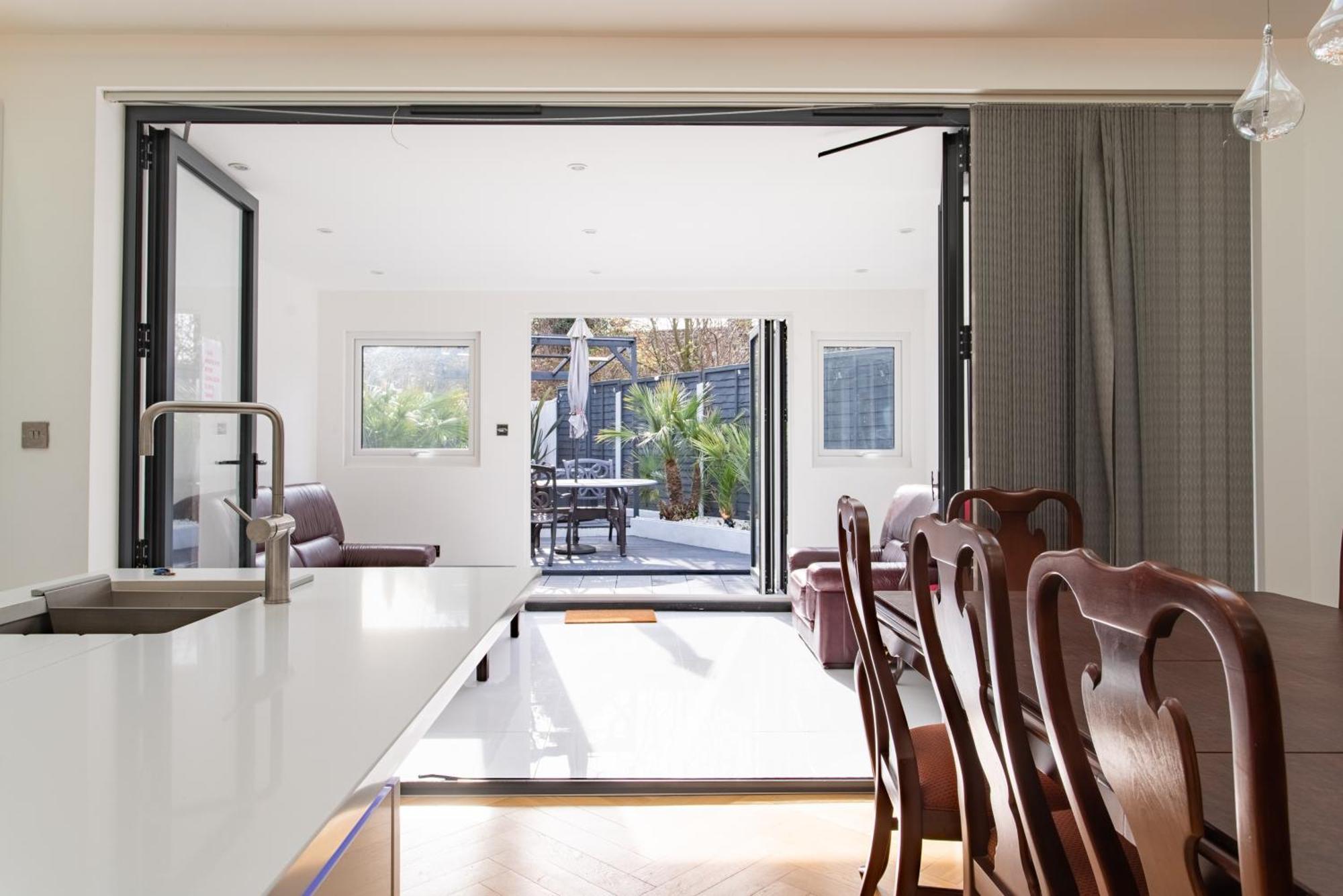 Modern 2Bed Pad W/ Hot Tub Villa Barking  Exterior foto